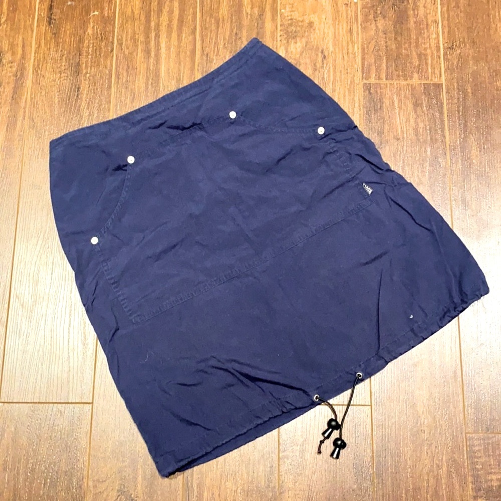 ROOTS skirt
